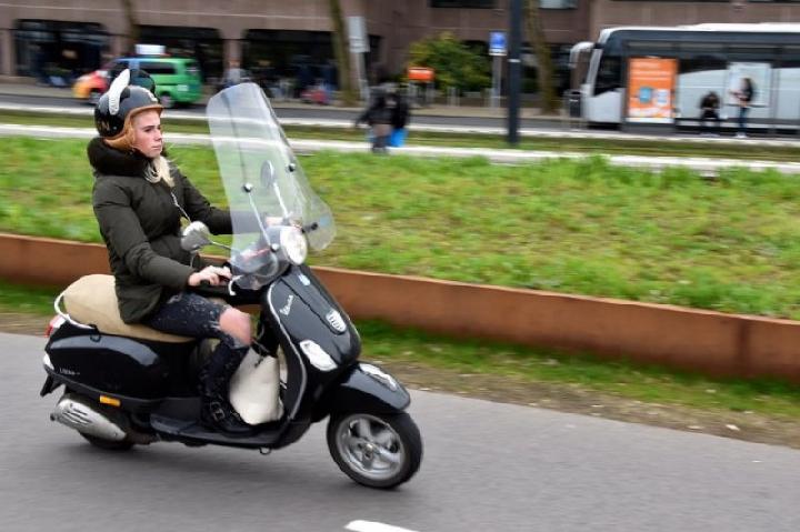 OPINI BIKERS: Wanita Wajib Hindari Ini Saat Motoran